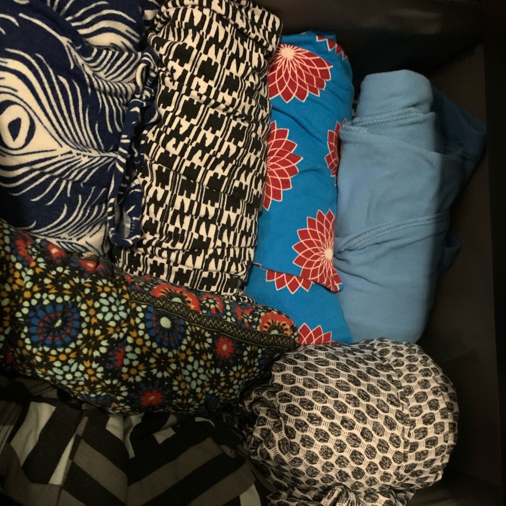 Leggings 6 are lularoe